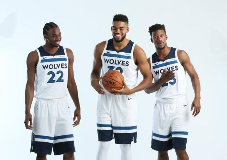 车位与首轮 车位与首轮